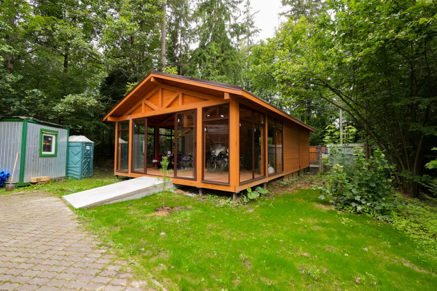 Деревянный навес Эрмитаж