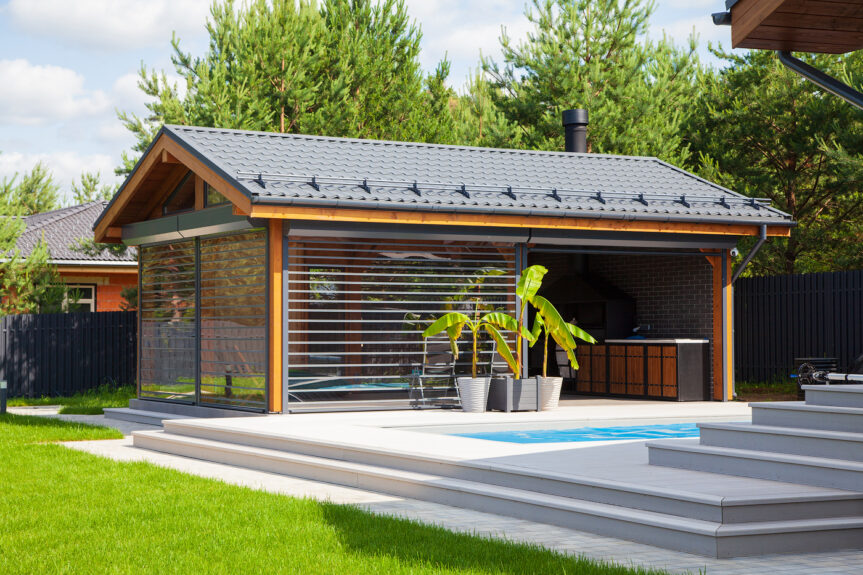 Застекленная беседка — Фикус