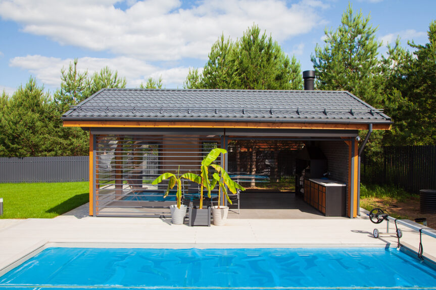 Застекленная беседка — Фикус