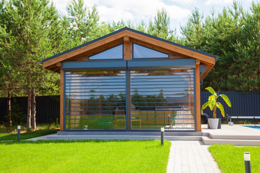 Застекленная беседка — Фикус