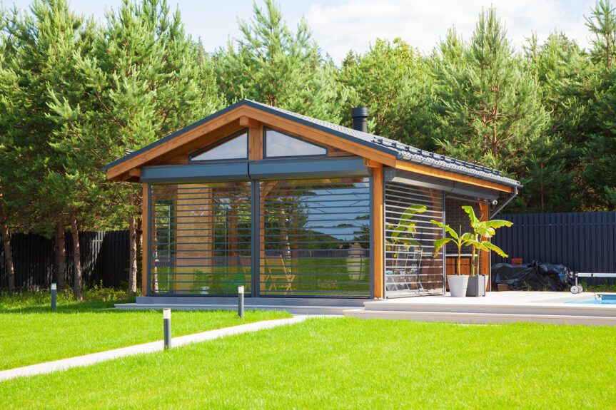 Застекленная беседка — Фикус